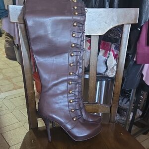Elegant Brown Knee-High Boots. Used